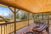 NEW Cabin 15 min to Asheville with Blue Mountain Views! - Hytter