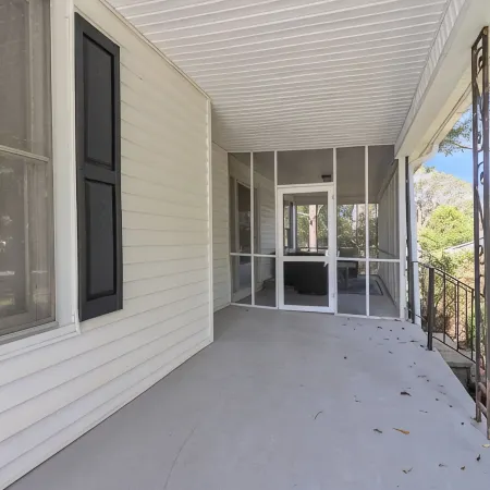 Historic 3BR with Porch & Fire Pit near Downtown