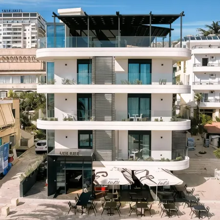 Lion Gate Hotel