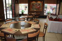 Hotel Napoles - พร้อมอาหารเช้า