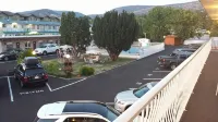 Swiss Sunset Inn - Moteles