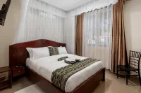 7 Days Motel Near UN Base - balcony