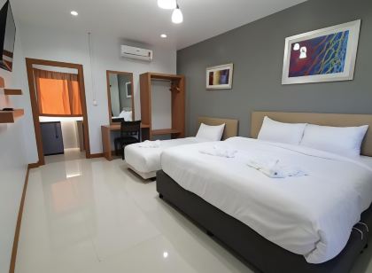 Intraplace Hotel