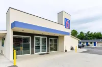 Motel 6 Troutville, VA Hotel in zona The Flying Mouse Brewery