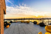 Prize by Radisson, Bonn City