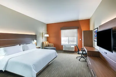 Holiday Inn Express & Suites Pryor Các khách sạn ở Chouteau