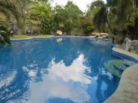 Cintai - Coritos Garden Hotel Hotels in Mataasnakahoy