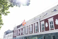 Hotel Harmonien Hotels near S F Handel