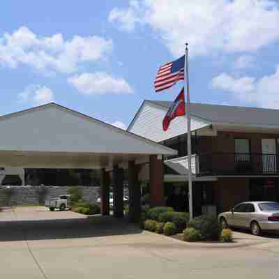 Americas Best Value Inn and Suites Sheridan Hotel Exterior