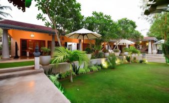 Tropical House - Jungleside Villa