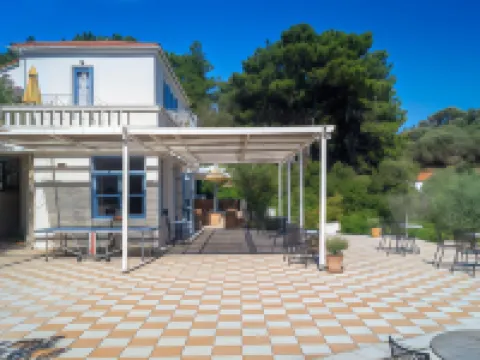 Armonia Bay Hotel Hotels in Vathi