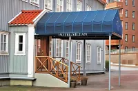 Dialog Hotel Villan Hotels near Lilla Varholmen