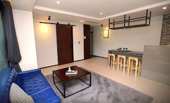 Yeosu Gite Pension (Within 1 Minute Walk from Yeosu Romantic Carriage)