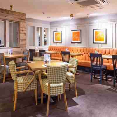 Newport Wales (M4, J24) Dining/Meeting Rooms