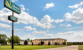 Quality Inn & Suites by Choice Hotels Wisconsin Dells