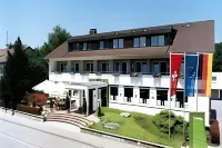 Hotel zur Flüh Hotels in Schwörstadt