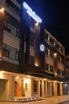 Hotel El Lago Hotels near Multimarcas J y N