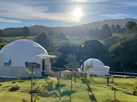 Poas Volcano Observatory Lodge & Glamping Hotels in Poas
