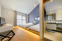 Jeju Vine Stay Pension - New