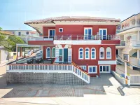 Summer Beach Hotel