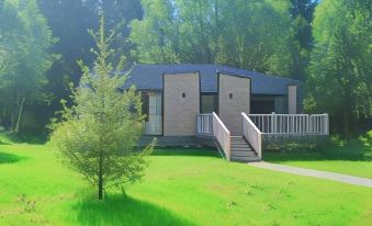 Forest Hotel Neshalashi