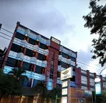 Grand Palace Hotel Hotel dekat Pusat Grosir Pasar Butung
