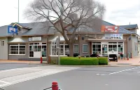 Coachman Hotel Motel