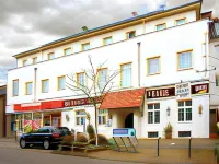 Hotel Bürgerhof Hotels near Flittard