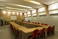 Jinjiang Inn (Chengde Mountain Resort Huancheng South Road)