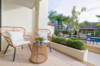 Hill Myna Holiday Park & Cafe