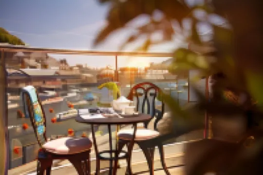 เดอะ โอลด์ บริจ เฮาส์