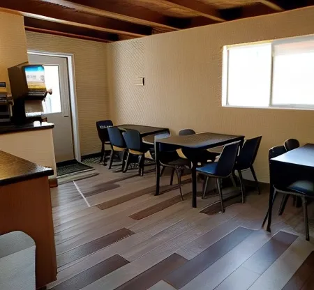 Bristlecone Motel