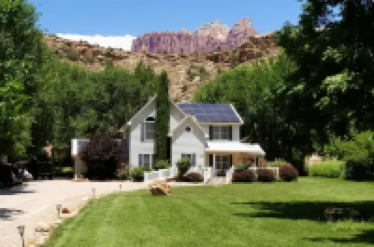 2 Cranes Inn - Zion فنادق في 