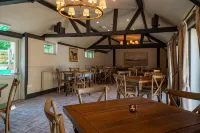 High Corner Inn Hotels in Ringwood