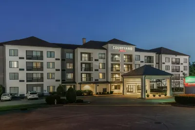 Courtyard Nashville at Opryland Hotels near Bass Pro Shops