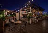 Sixty Beverly Hills - bar