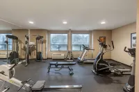 Best Western Plus Rose City Suites