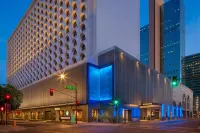 Renaissance Phoenix Downtown Hotel Hotels in der Nähe von College of Public Service and Community Solutions