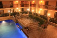 Days Inn by Wyndham Longview South - Bathtub