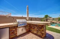 Gold Canyon home, pool , spa, views. Save money check w/us for disc  specials!