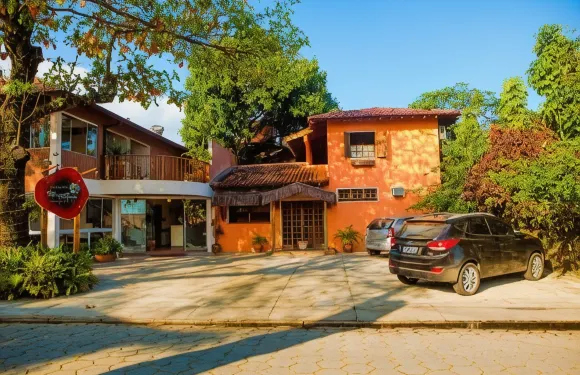 普薩達曼佳羅薩酒店