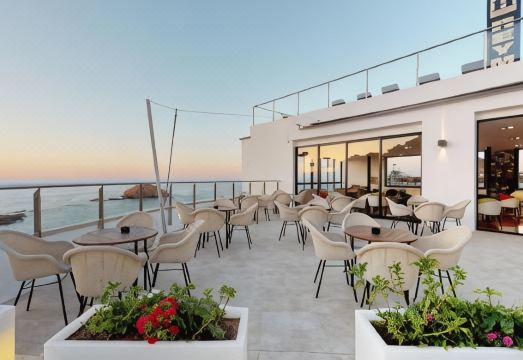 Gran Hotel Reymar Over view