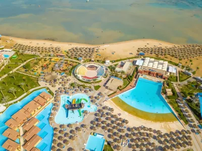 Titanic Beach - Families and Couples Only Hotel dekat Sand City