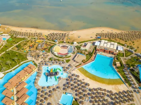 Titanic Beach - Families and Couples Only