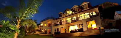 La Dolce Vita Guest House Hotel dekat Lion Park
