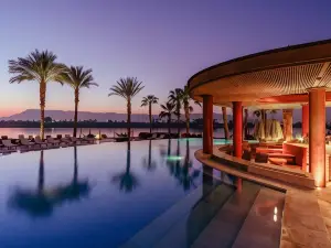 Hilton Luxor Resort & Spa