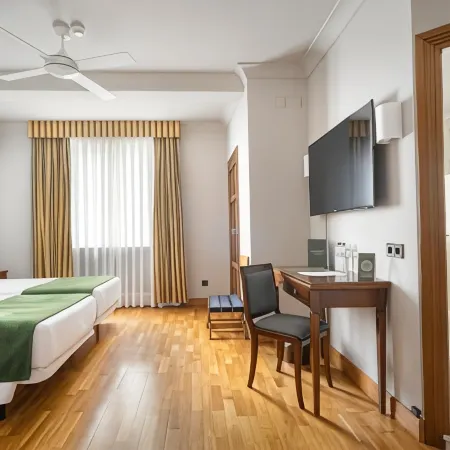 Hotel Hernán Cortés
