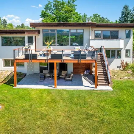 Stunning Home with Flatirons Views, 10-Min to Downtown & CU Campus!