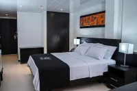 Hotel Metropolitano Hoteles cerca de Pista De Patinaje Campo Marte