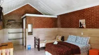 Pousada & Pesca Esportiva Fazolin Hotels in Socorro